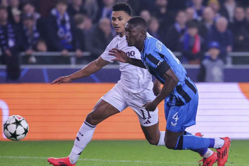 Joel Ordóñez con el Brujas en la Champions League 2024/25.