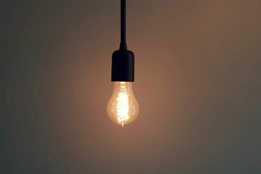 El Ministerio de Energía y Minas estableció los horarios de cortes de luz hasta el 1 de diciembre.