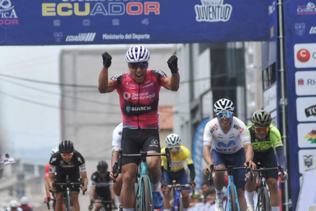 La etapa 4 de la Vuelta al Ecuador se corrió en Riobamba.