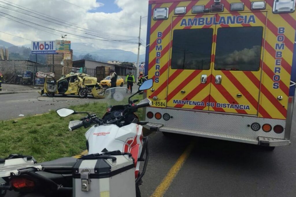 Un siniestro de tránsito se produjo en Pifo durante el feriado de Fiestas de Quito.