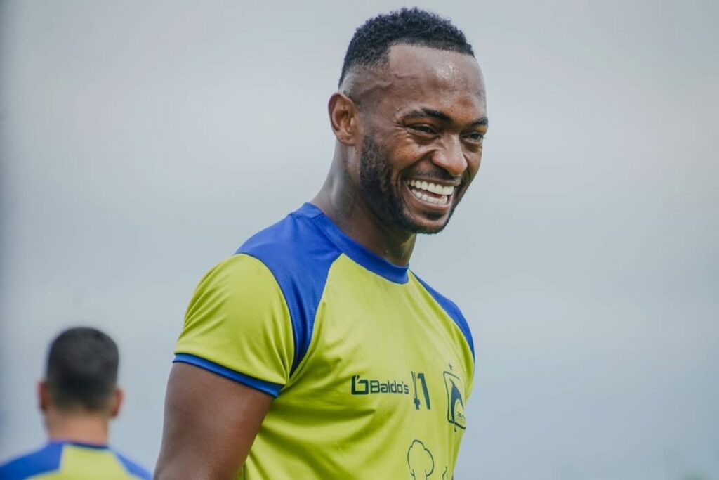 Pedro Pablo Perlaza durante uno de sus entrenamientos en Delfín, último club en el que jugó.