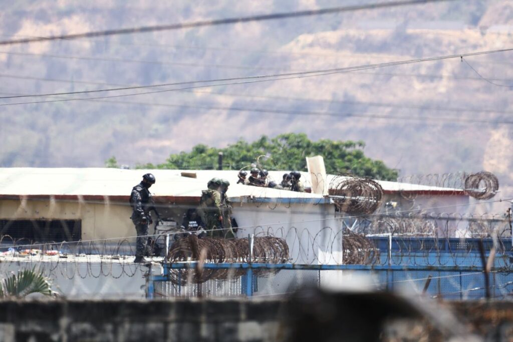 Nuevos incidentes en la Penitenciaría del Litoral dejan heridos.
