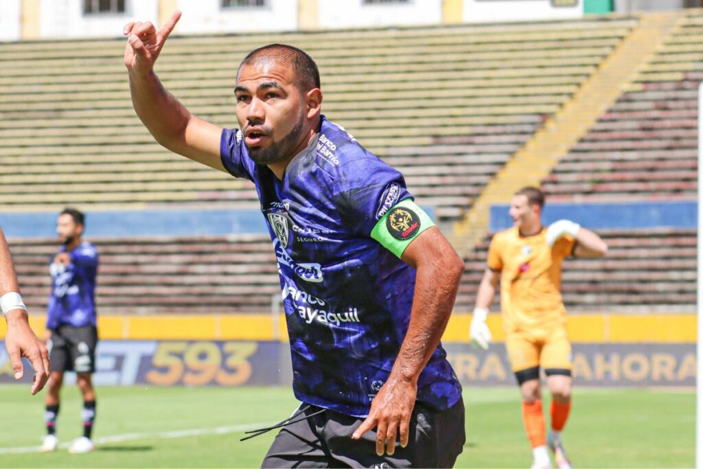 Junior Sornoza, jugador de Independiente del Valle en el Olímpico Atahualpa.