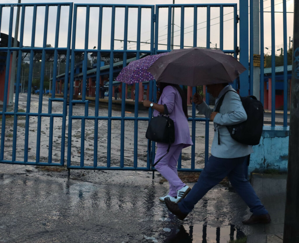 El Inamhi pronosticó lluvias moderadas y fuertes en Ecuador.