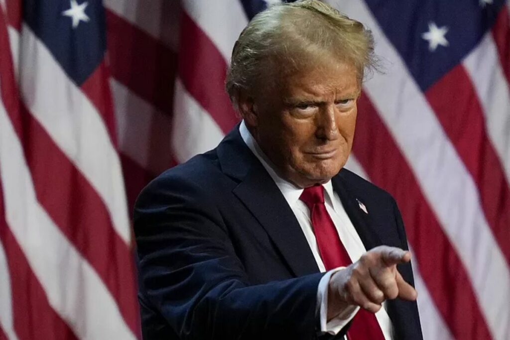 El nuevo gabinete de Trump refuerza su apoyo a combustibles fósiles. Foto: EFE