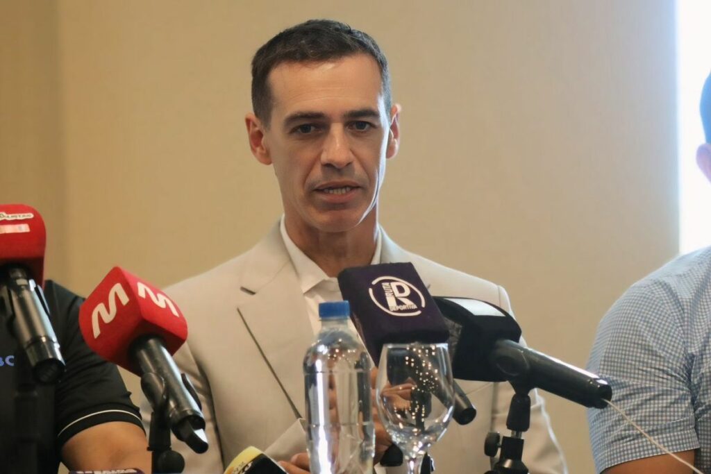Ariel Graziani durante su presentación como presidente del Delfín.