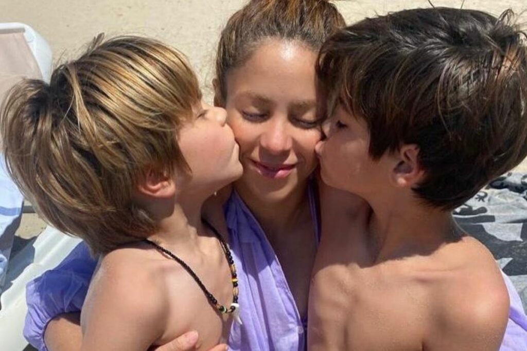 Shakira junto a Sasha y Milan. Foto: Instagram