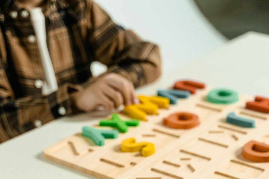 Esta decisión judicial marca un precedente del reconocimiento del vínculo emocional de un niño. Foto: Pexels
