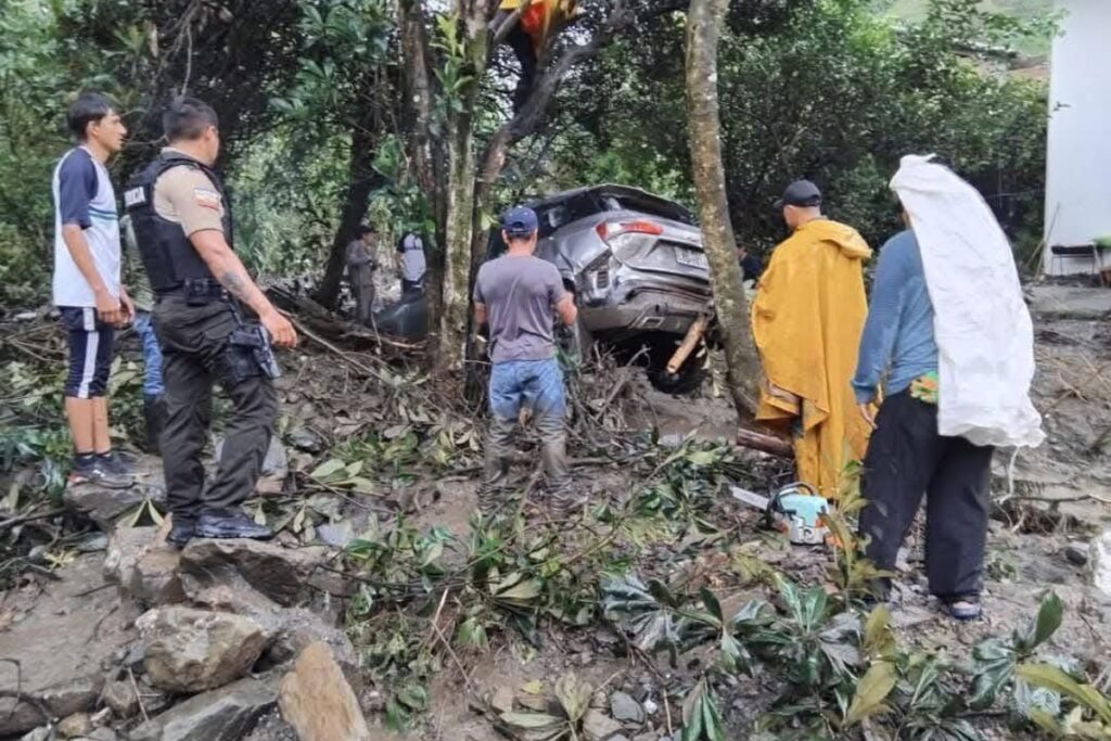 Los organismos de emergencia reportaron varios daños por las fuertes lluvias en Loja.