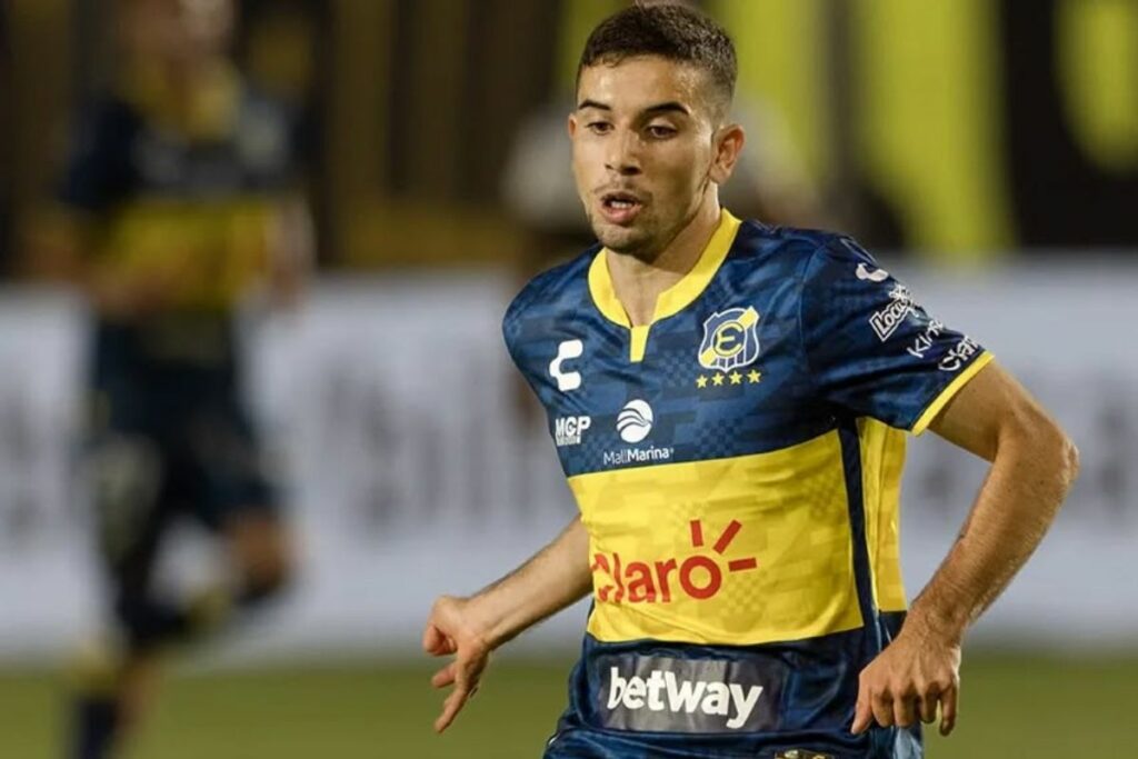 Lautaro Pastrán es el nuevo refuerzo de Liga de Quito para la temporada 2025.