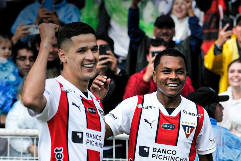 Liga de Quito invitó a varios jugadores históricos del plantel para la Noche Blanca 2025.