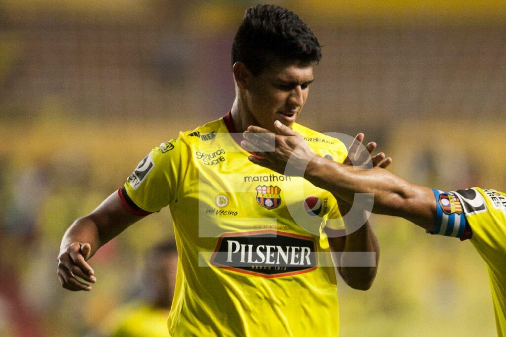 Xavier Arreaga con Barcelona Sporting Club en el 2016.