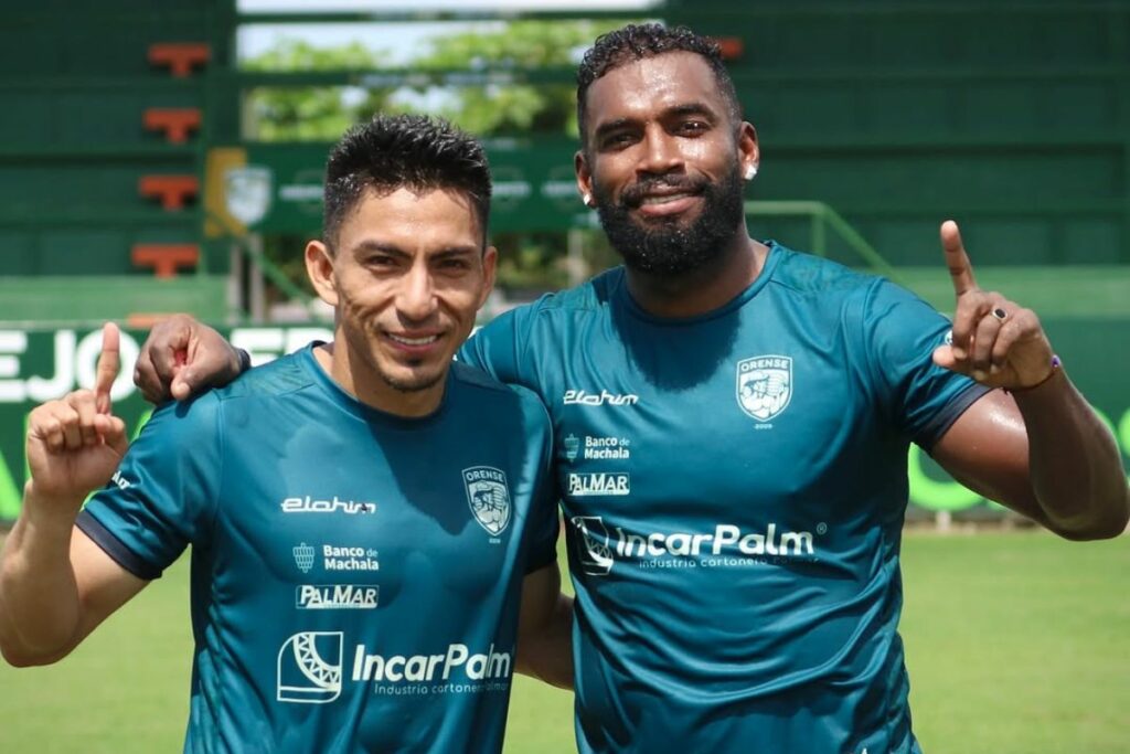 Ángel Mena (i) y Gabriel Achilier.