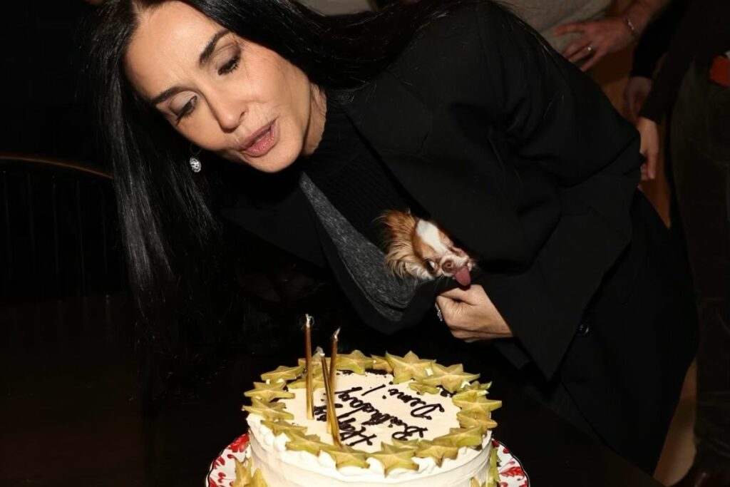 Demi Moore festeja su cumpleaños 62 en 2024