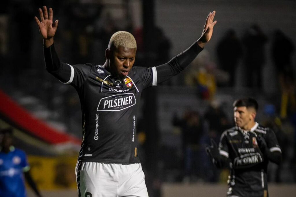 Gabriel Cortez en la Noche Amarilla de Barcelona Sporting Club en el 2025.