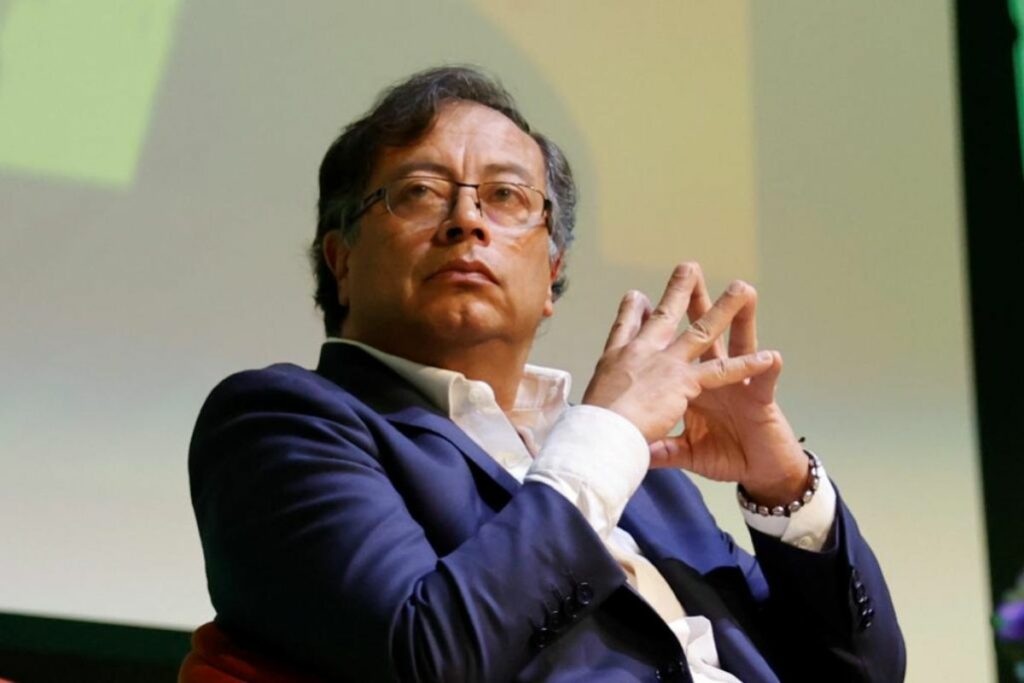 Gustavo Petro durante uno de sus discursos, en una fotografía de archivo.