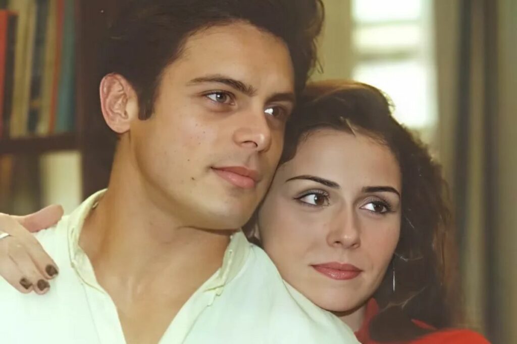 Giovanna Antonelli como Capitú en Lazos de familia. 