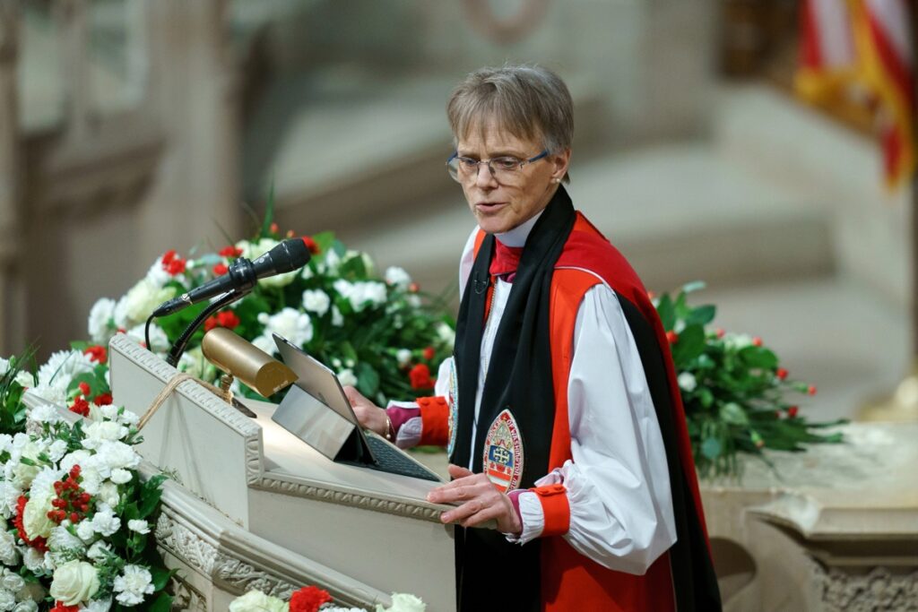 Mariann Budde es la primera mujer en ser líder espiritual de la Diócesis Espiritual de Washington.