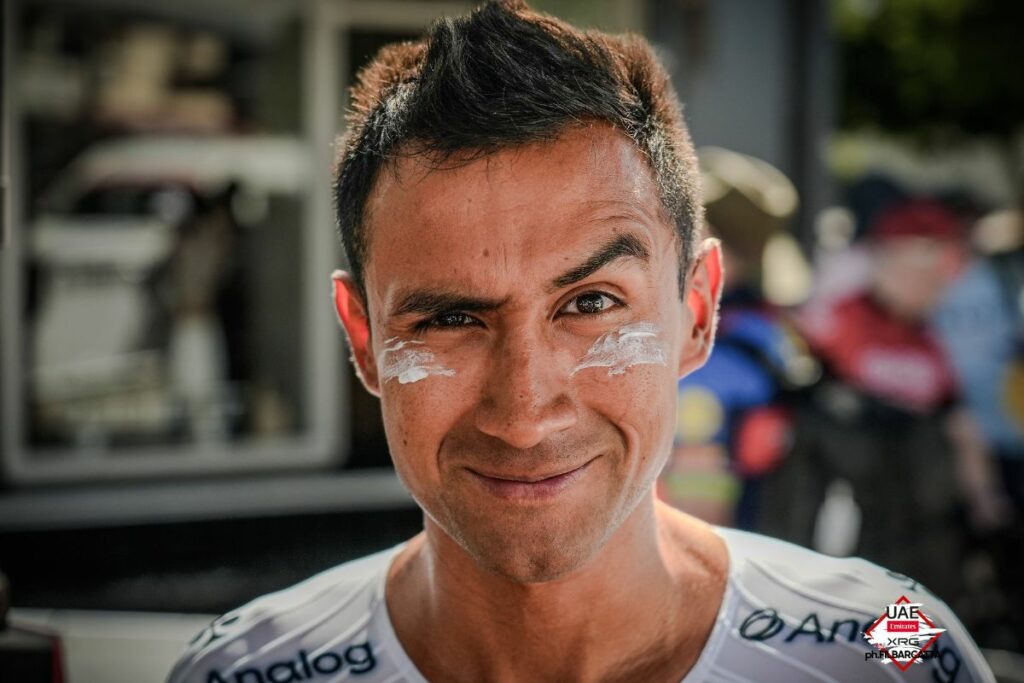 El ciclista ecuatoriano Jhonatan Narváez se ubica séptimo en la general del Tour Down Under en Australia.