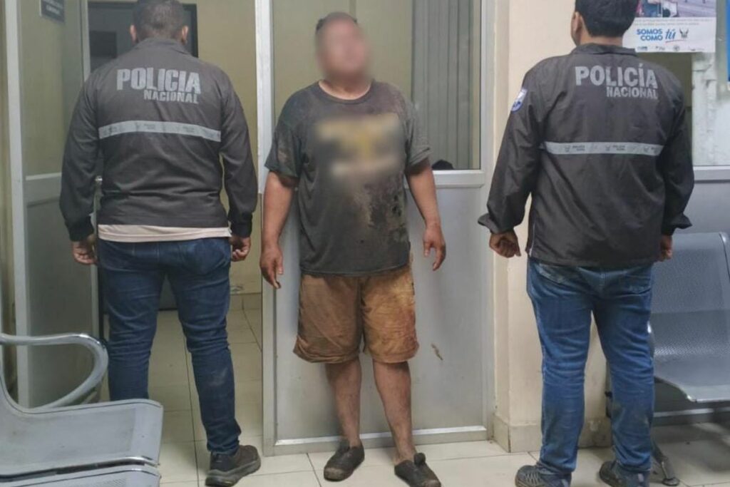 En el operativo policial, una persona resultó aprehendida.