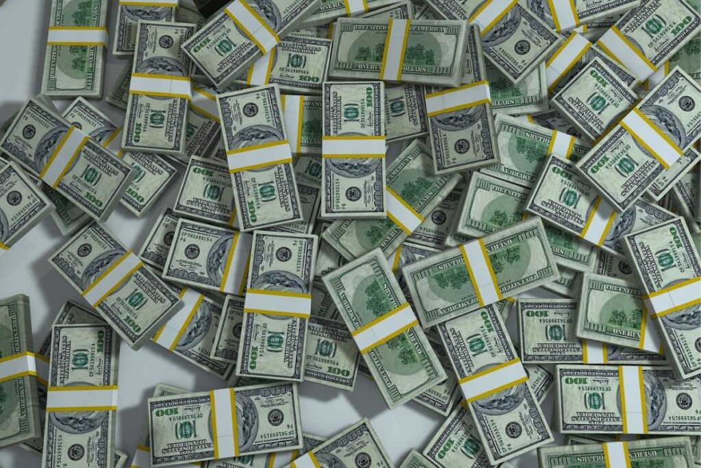 El nivel de riesgo país refleja las condiciones financieras de una nación.