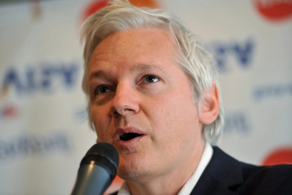 Fotografía de archivo del fundador de WikiLeaks, el australiano Julian Assange, durante una rueda de prensa.