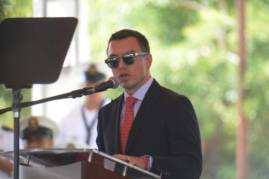 Daniel Noboa en una rueda de prensa.