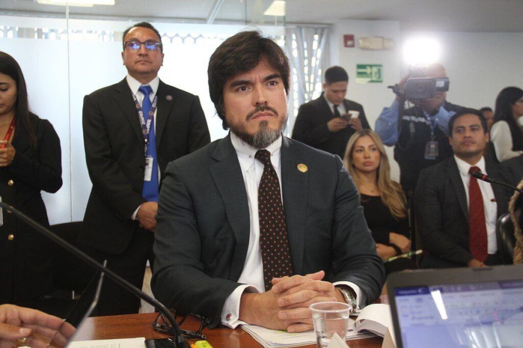 Ministro de Gobierno, José de la Gasca en una comparecencia en una comisión de la Asamblea Nacional.