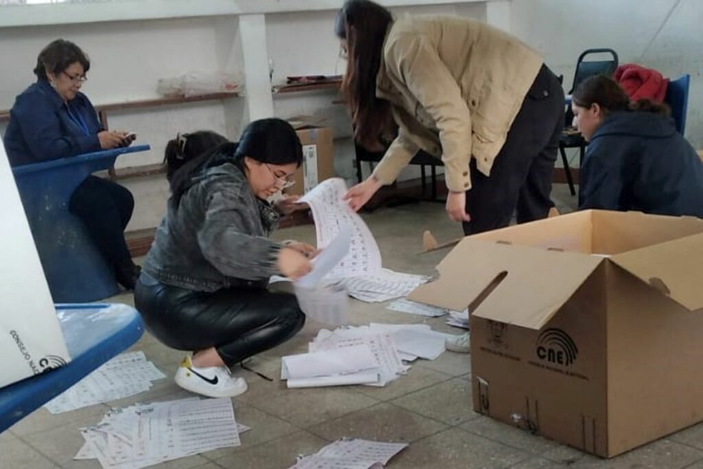 El país se prepara para una segunda vuelta electoral reñida.