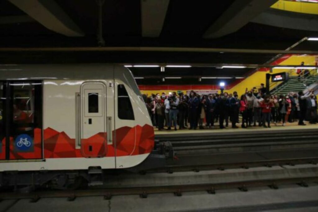 El Metro de Quito tiene dos fisuras cerca de la estación de El Recreo.