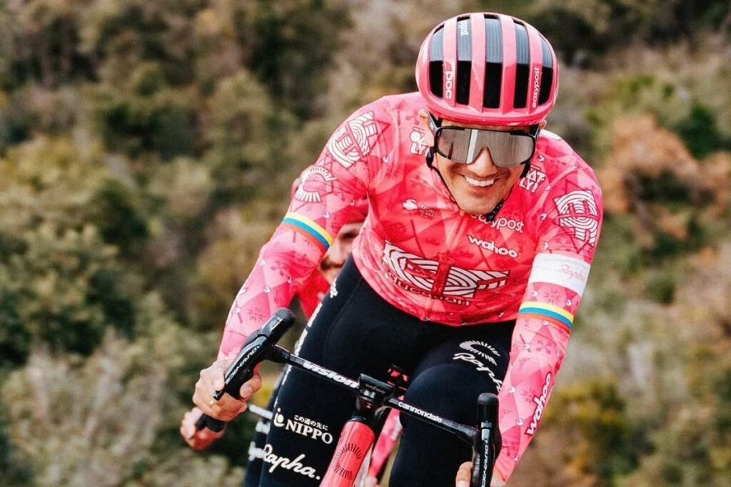 Richard Carapaz, ciclista ecuatoriano del EF Education-EasyPost en la Estrella de Bessèges 2025.