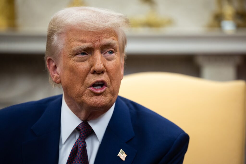 Donald Trump analiza una posible extensión del plazo para que TikTok se desvincule de ByteDance en EE.UU.