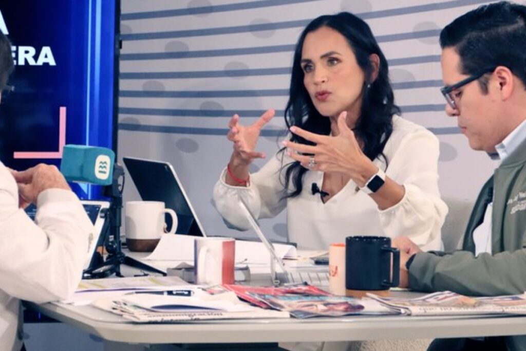 Inés Manzano también habló sobre la recuperación del sistema energético de Ecuador.