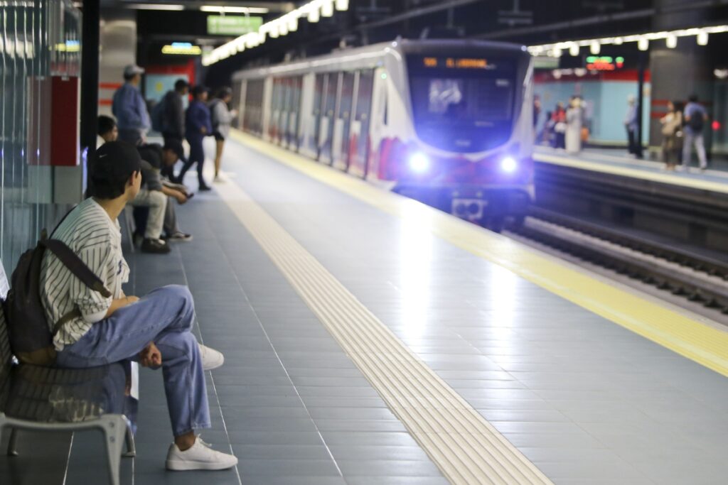 El Metro de Quito tenía fisuras en sus rieles.