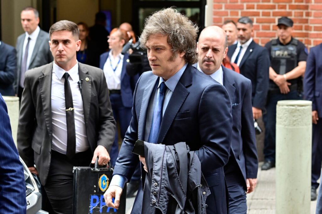 El Gobierno de Javier Milei criticó la gestión sanitaria en Argentina durante la pandemia.