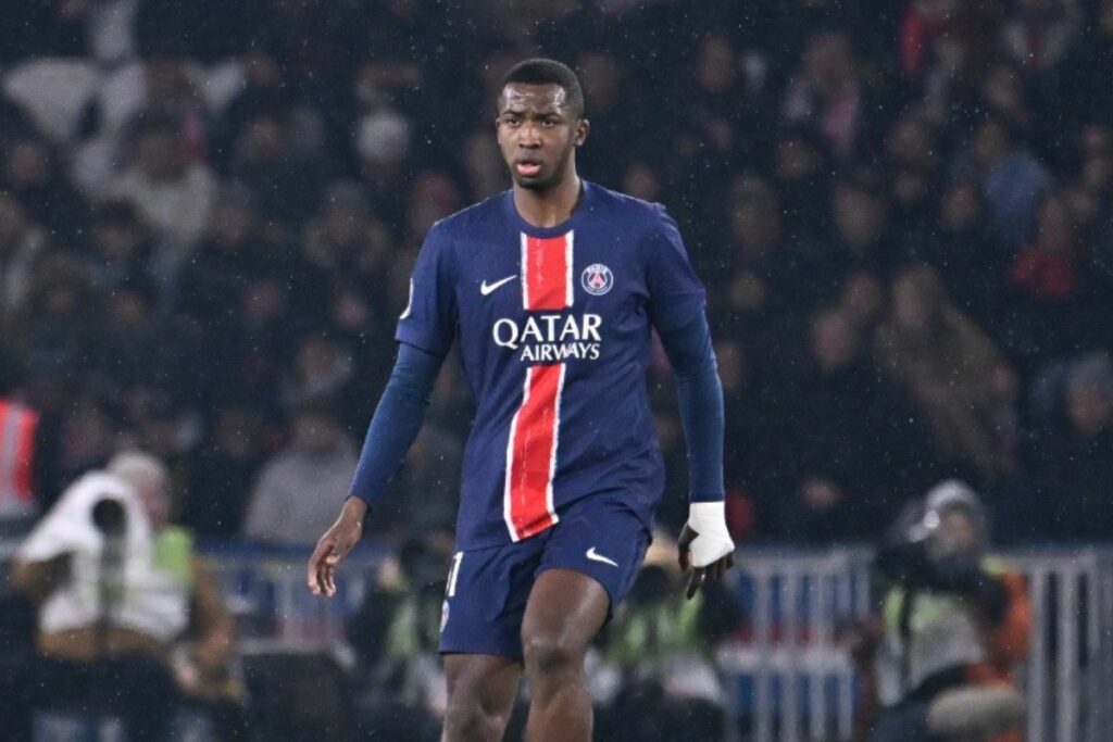 Willian Pacho en la victoria del PSG sobre el Mónaco.