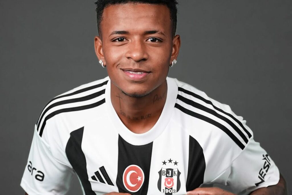 Keny Arroyo fichó por cuatro temporadas y media con el Besiktas de Turquía.