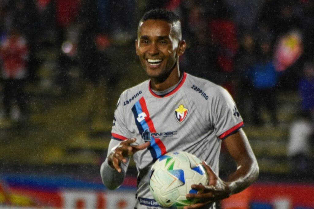 Fidel Martínez es un de los mejores goleadores ecuatorianos en Copa Libertadores.