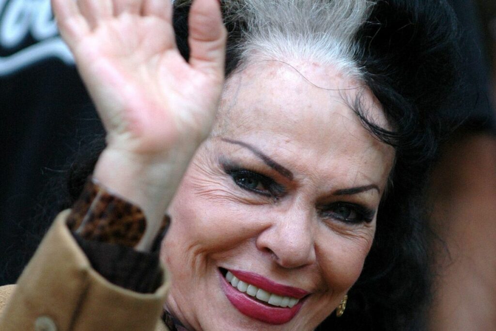 Fotografía de archivo del 25 de agosto de 2022 de la bailarina y actriz Yolanda Montes 'Tongolele', durante un evento en Ciudad de México (México).