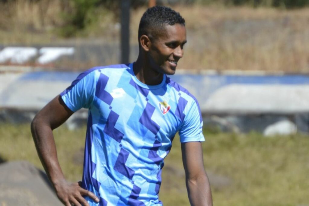 Fidel Martínez en un entrenamiento con El Nacional en el 2024.