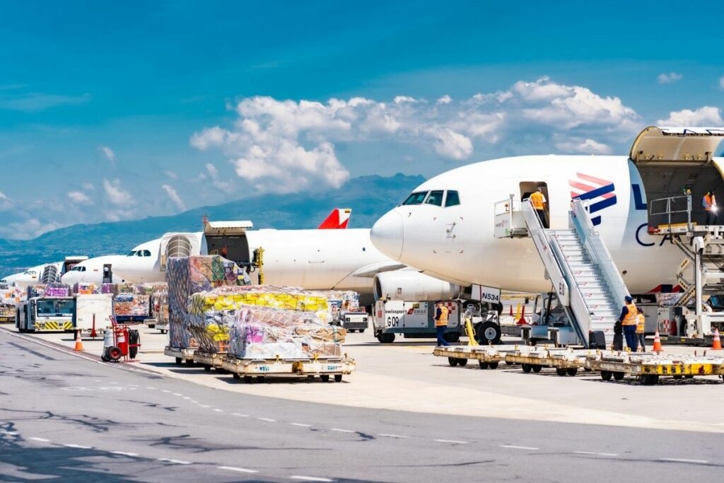 Los cierres en el aeropuerto de Quito se realizarán los sábados