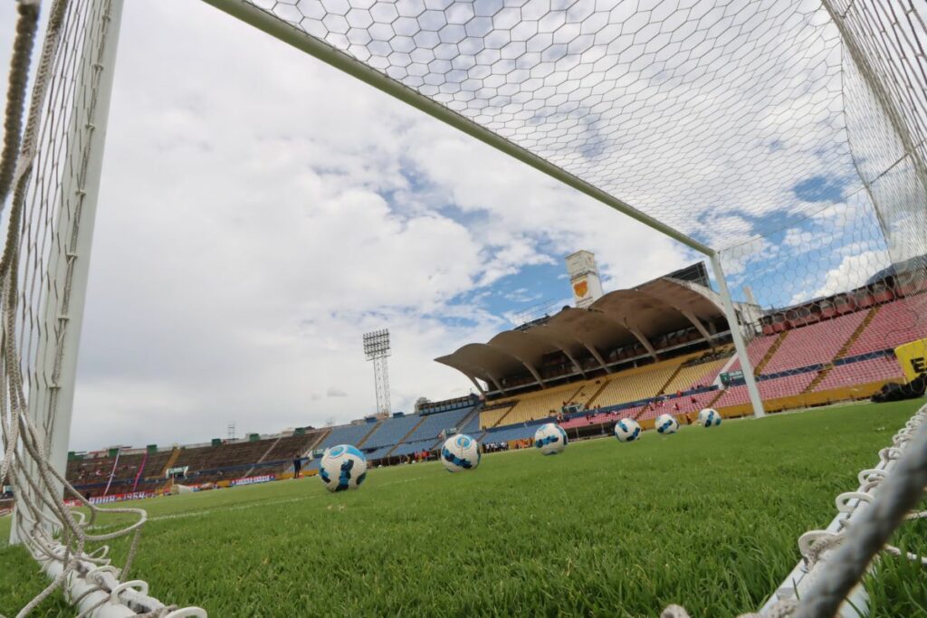 Estadio Olímpico Atahualpa de Quito.