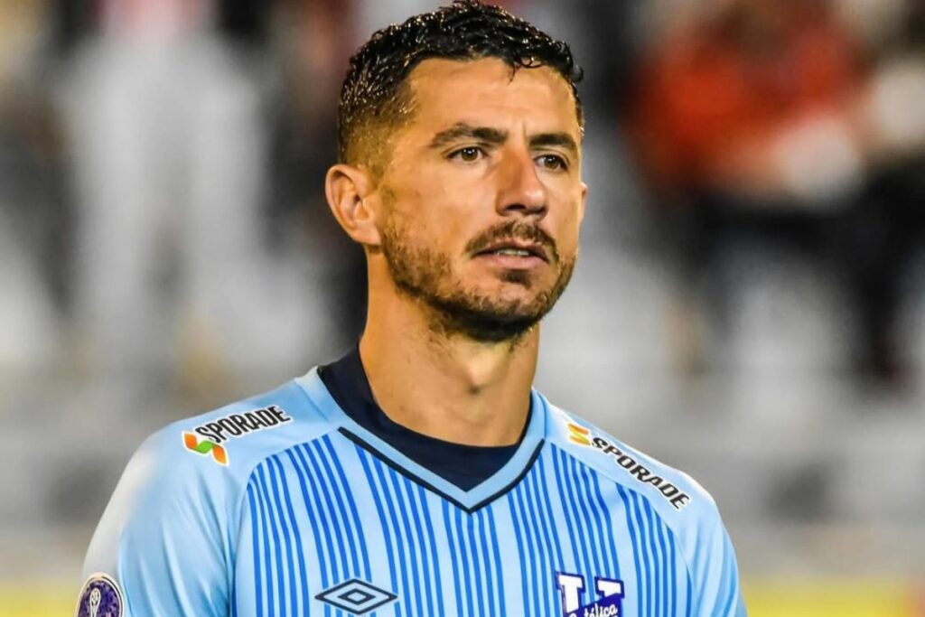 Facundo Martínez con la Universidad Católica en marzo de 2024.