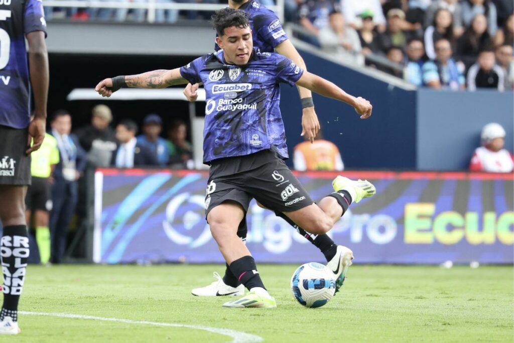 Kendry Páez en la final de la Liga Pro 2024 ante Liga de Quito.