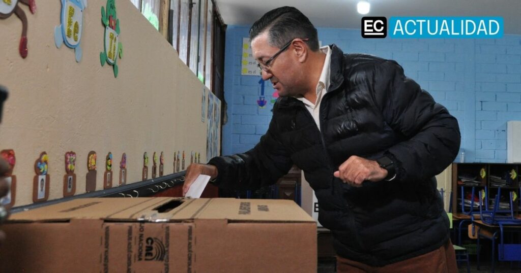 El candidato Iván Saquicela representa al partido político Democracia Sí