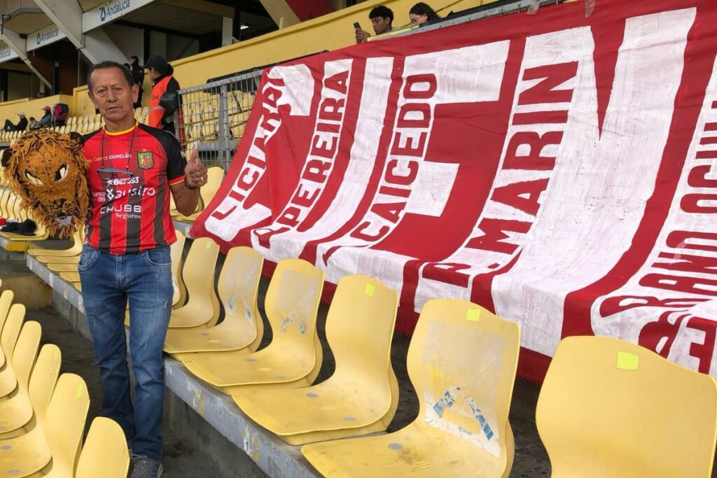 Ángel Alama, hincha número uno del Deportivo Cuenca.