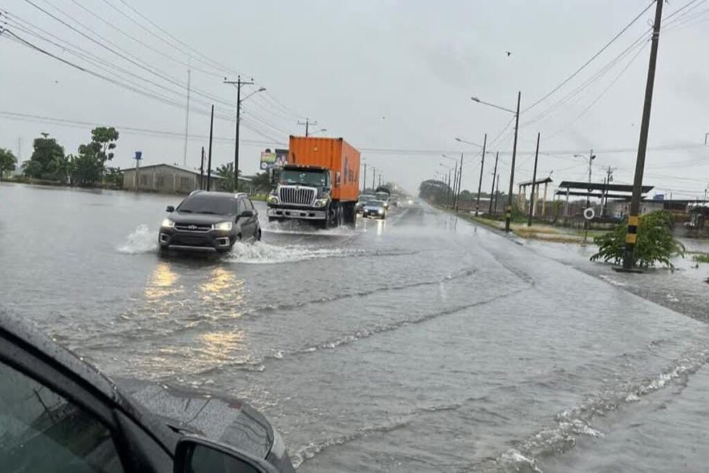Las lluvias en Ecuador afectan a varias provincias.
