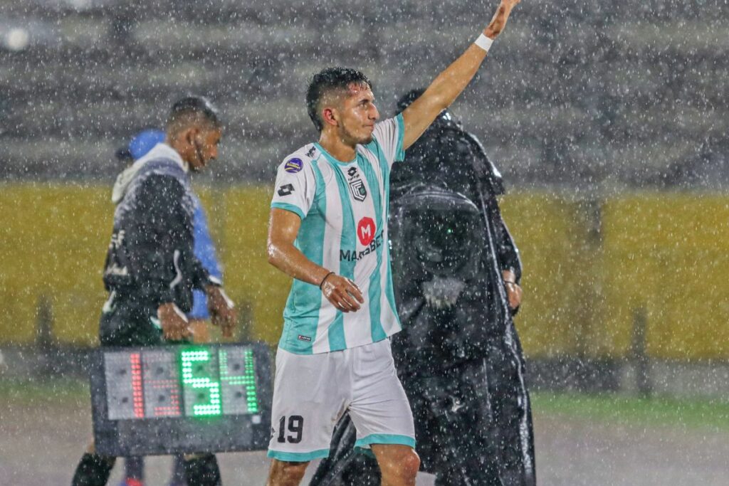 Melvin Díaz le anotó un gol a Liga de Quito a lo 'Panenka' El Comercio