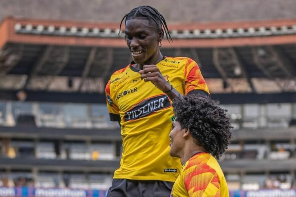 Allen Obando con la camiseta de Barcelona SC en la Liga Pro 2024.