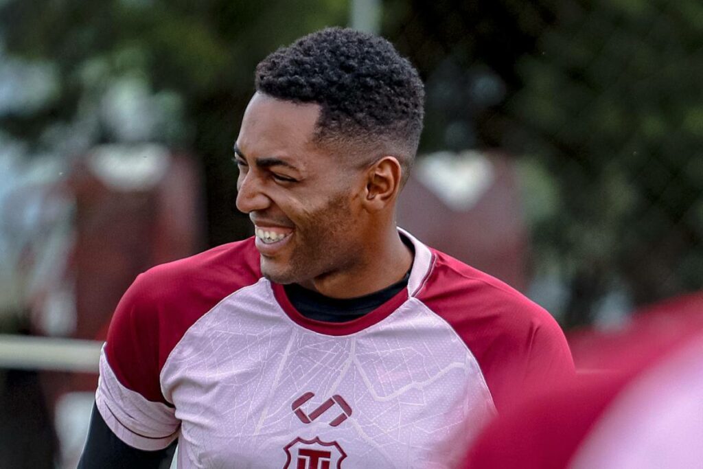 Madison Julio, jugador del Técnico Universitario. El 'Rodillo' se medirá al Macará en la Noche Ambateña.